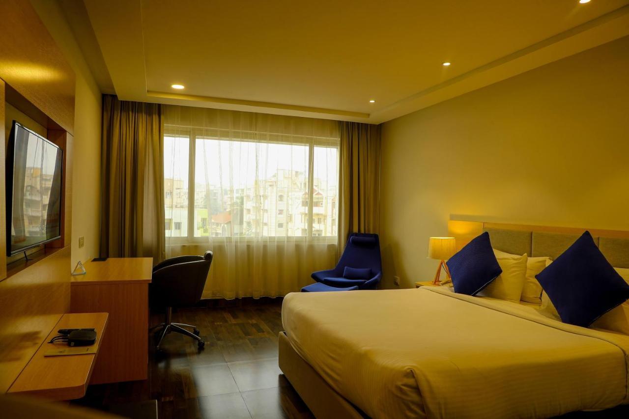 ויסאקפאטנם Bay View Hotel Vizag מראה חיצוני תמונה