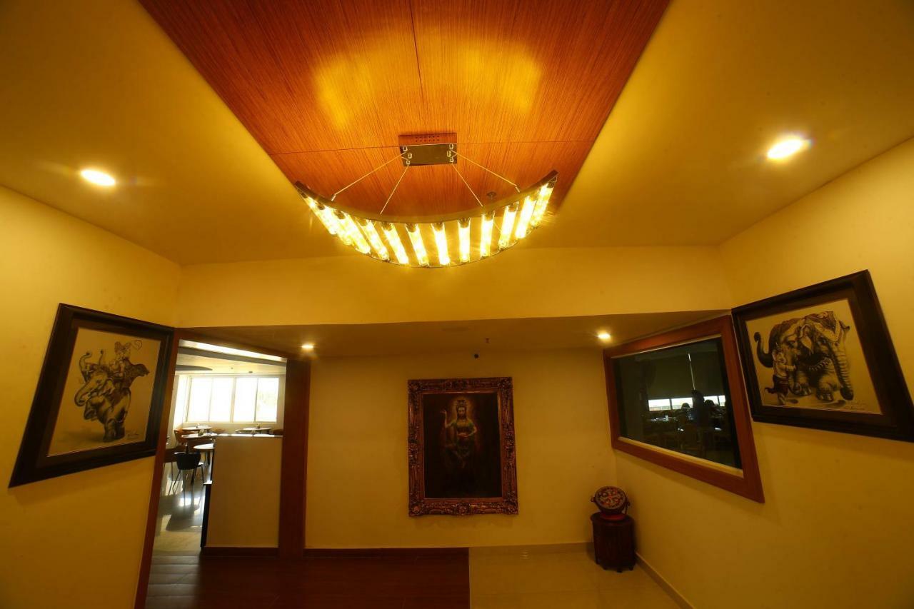 ויסאקפאטנם Bay View Hotel Vizag מראה חיצוני תמונה