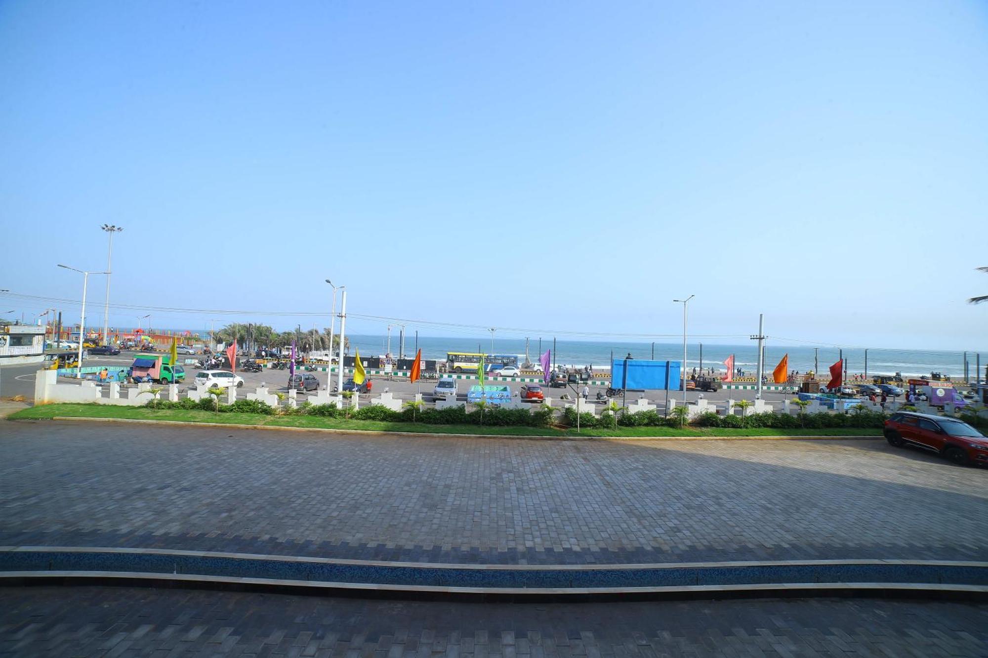 ויסאקפאטנם Bay View Hotel Vizag מראה חיצוני תמונה